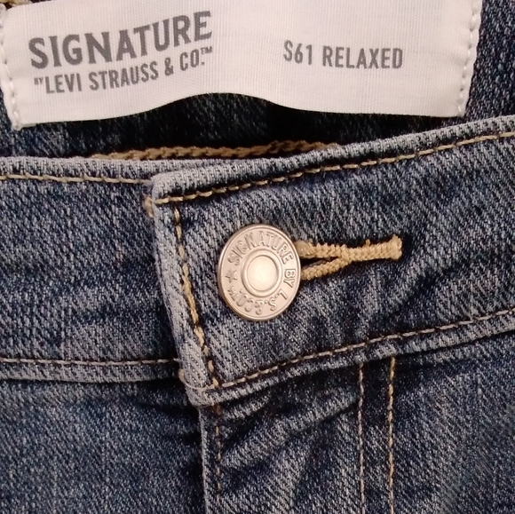 2/$15 Levis Signature S61 Relaxed Jeans 36 x 32 - Picture 2 of 5